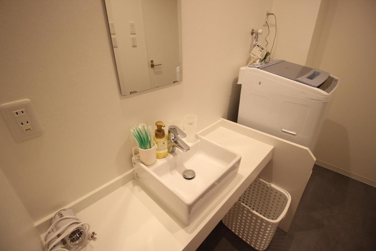 Namba West Saika Apartment Osaka Exterior foto