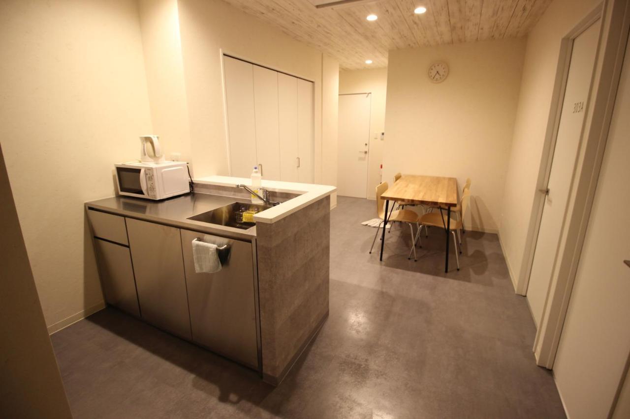 Namba West Saika Apartment Osaka Exterior foto