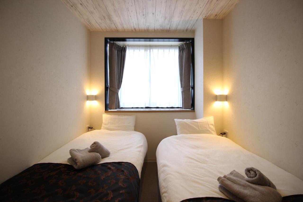Namba West Saika Apartment Osaka Exterior foto